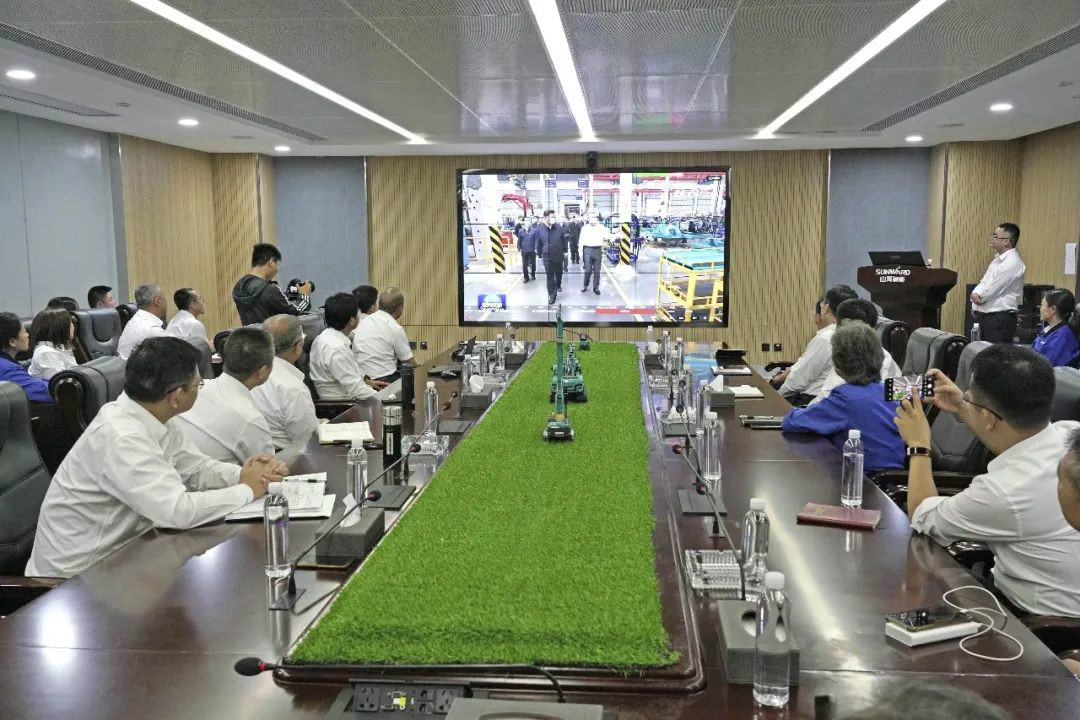总书记“点赞”山河创新,山河智能集中收看《新闻联播》