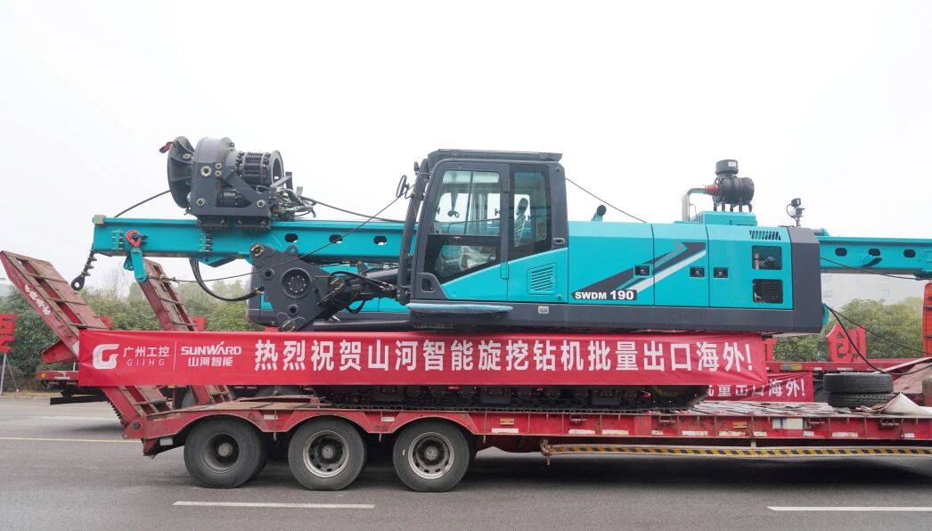 山河智能举行2026年正月系列发货仪式,过亿元设备奔赴全球